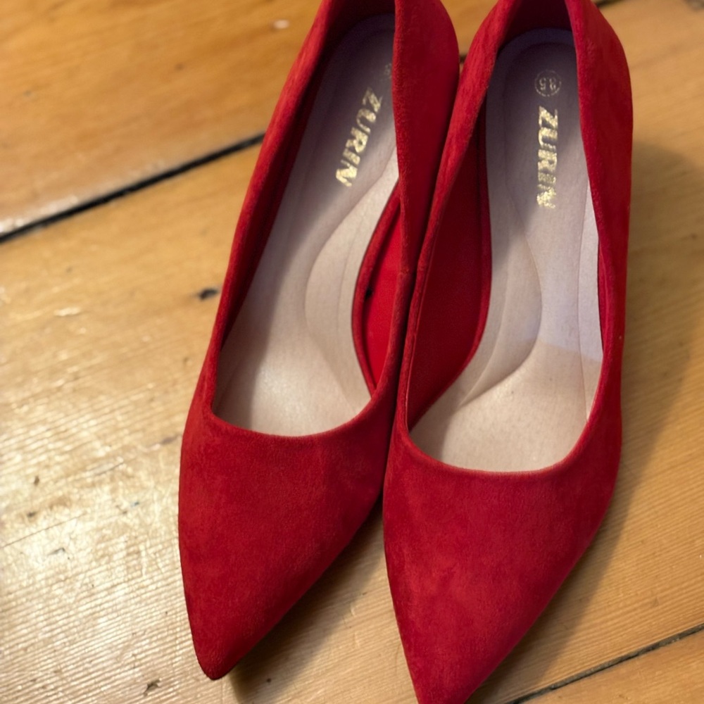Zurin Women’s Pointed Toe Stiletto Heels Red